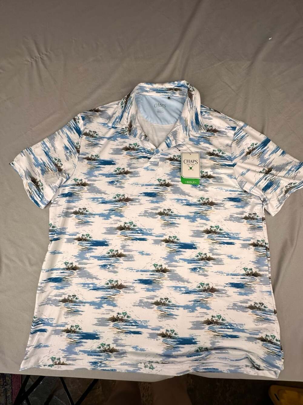 Chaps Golf Polo Size XL Tropical Island Palm Tree Print White Blue